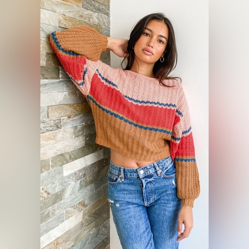 Billabong Cropped Crewneck Sweater in Pink, Red, Tan with Blue Accents